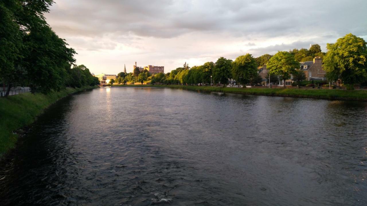 Aye Stay Inverness Luaran gambar